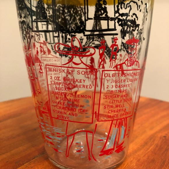 Vintage Cocktail Shaker with Drink Recipes - Picture 3 of 10